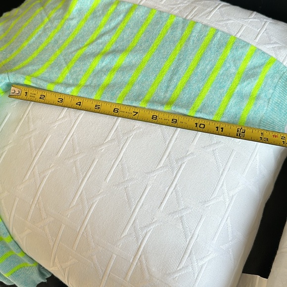 J.Crew Italian Cashmere Sweater - Picture 5 of 6